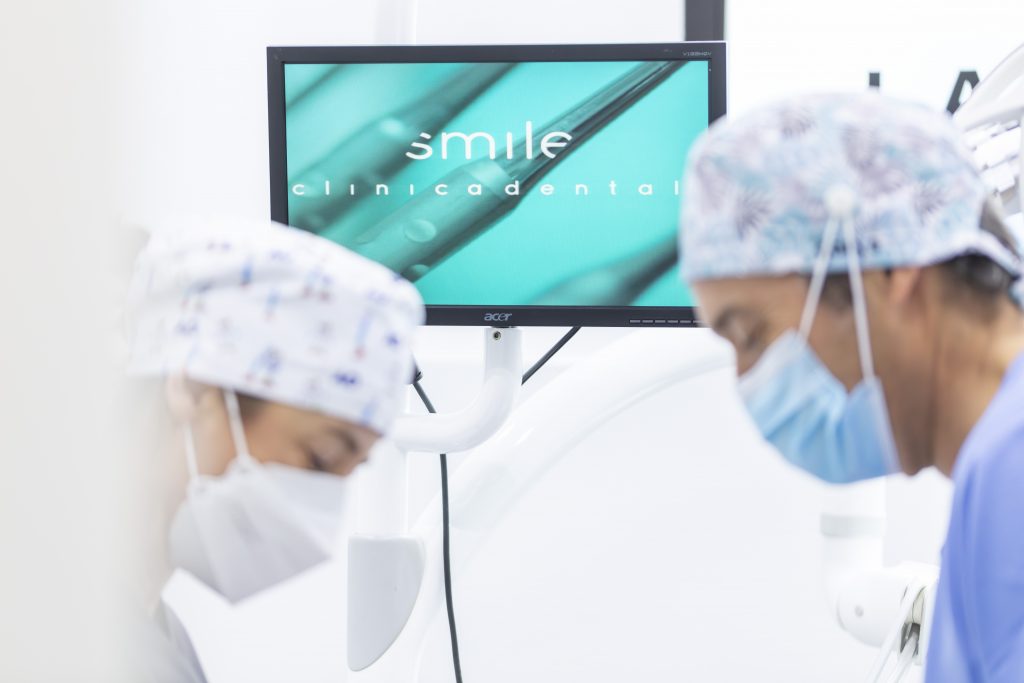 cirugia-oral-clinica-dental-smile-2
